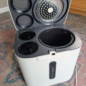 White Multi-Function Kitchen Appliance